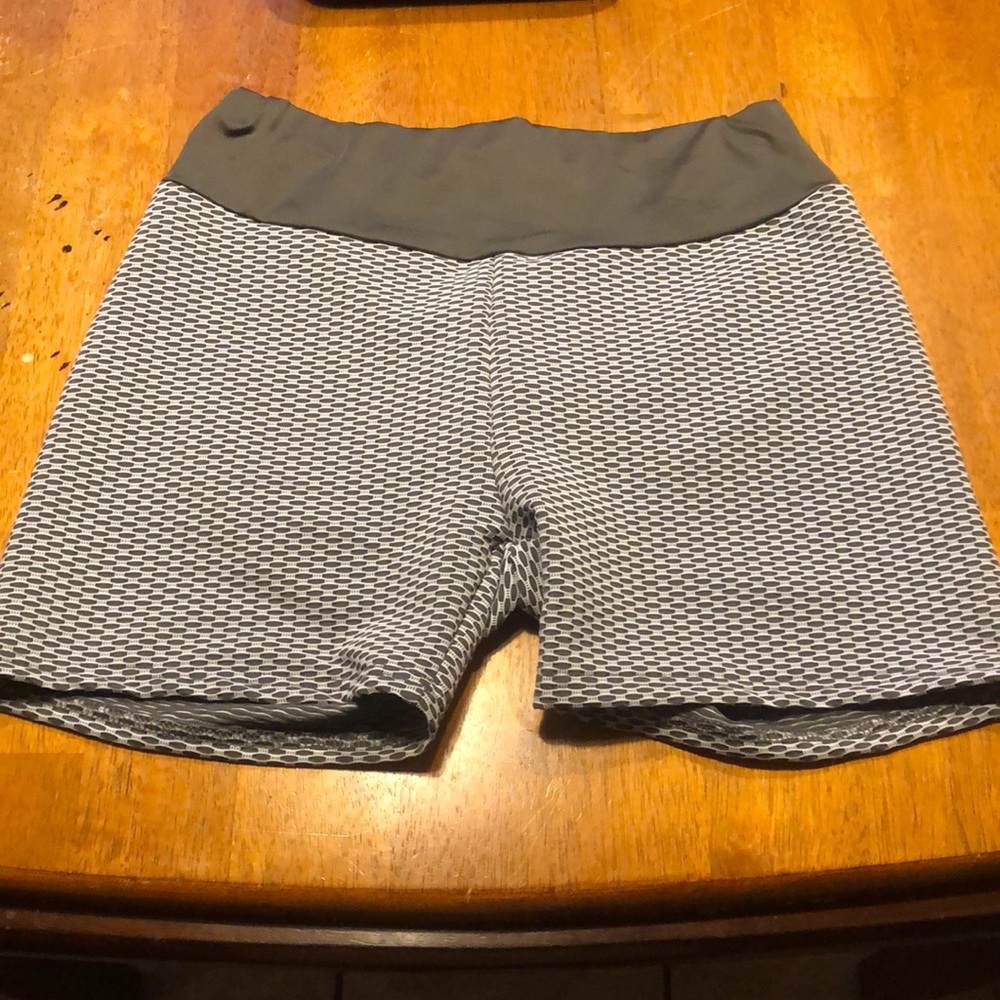 Scrunch butt shorts
